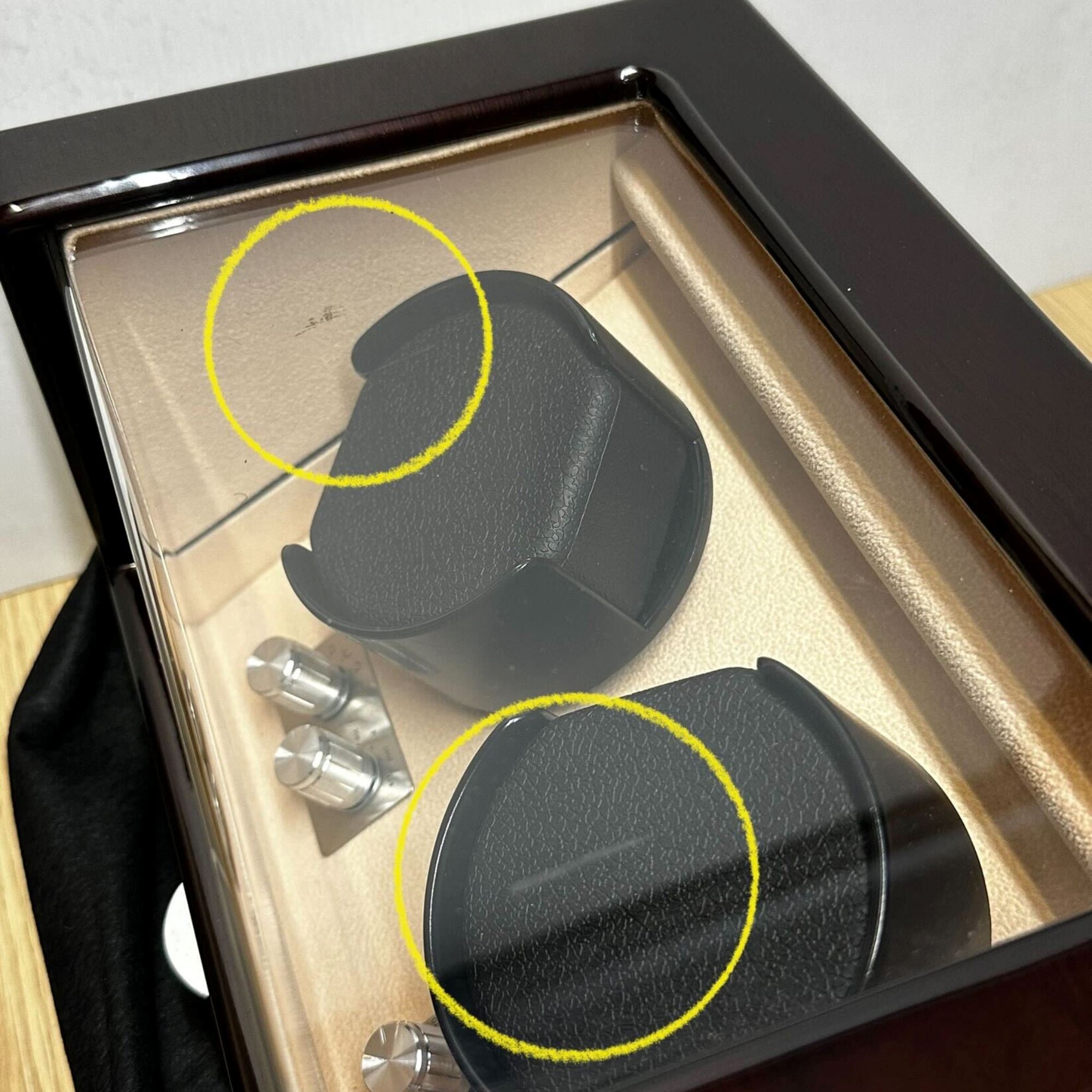 Seconds - Waratah Mahogany Watch Winder Box for 2 Watches Seconds Clinks