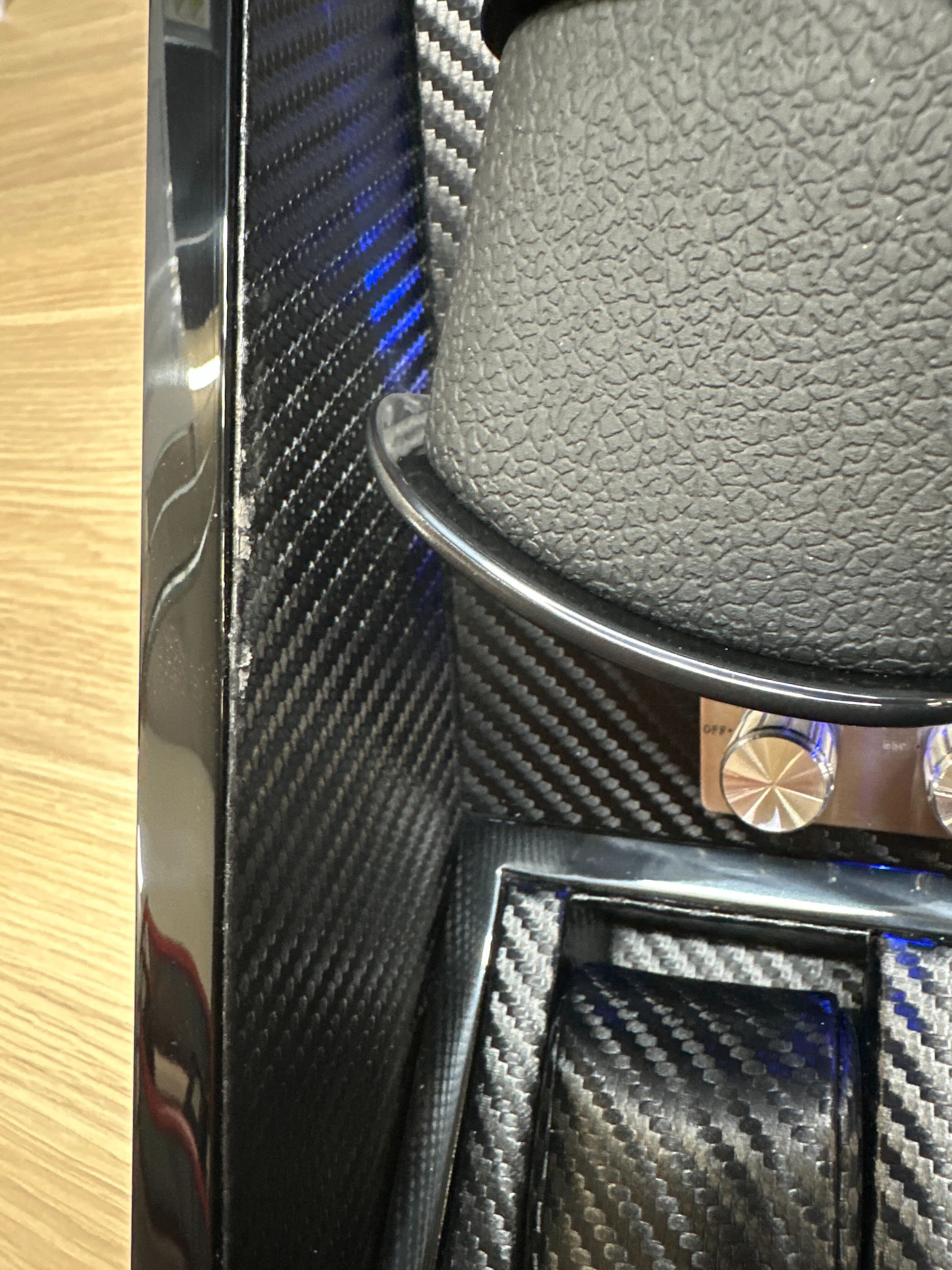 Seconds - Avoca Watch Winder Box 4 + 4 Watches in Black - Carbon Fibre Interior Seconds Clinks 
